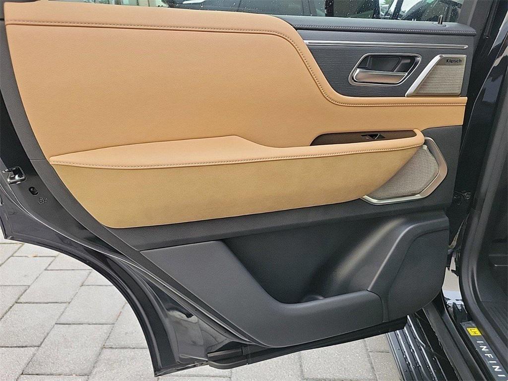 new 2025 INFINITI QX80 car, priced at $101,800