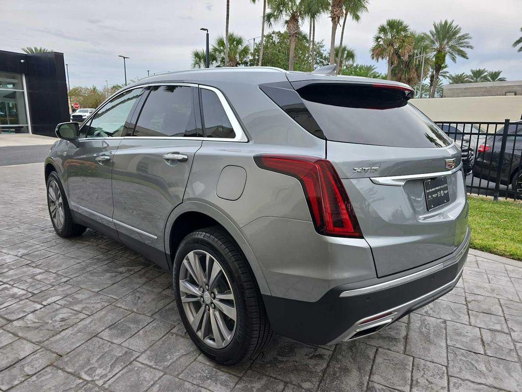 used 2024 Cadillac XT5 car, priced at $39,900
