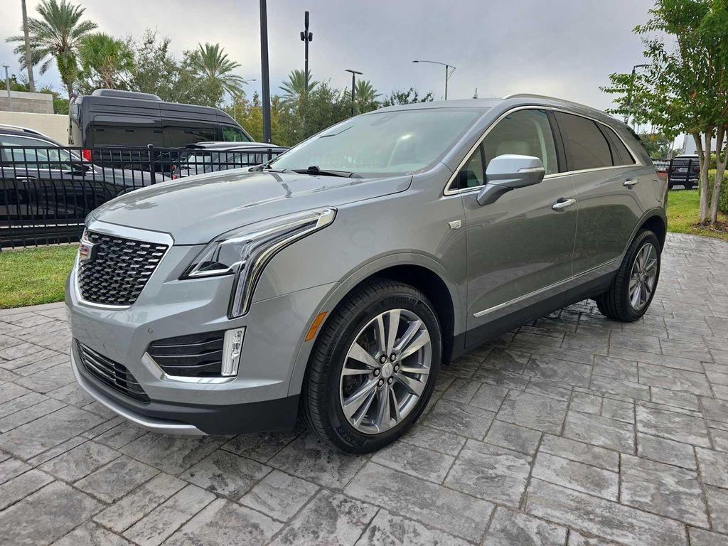 used 2024 Cadillac XT5 car, priced at $39,900