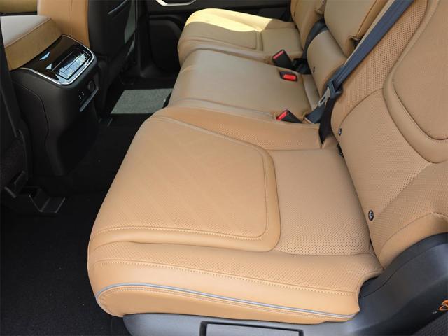 new 2025 INFINITI QX80 car, priced at $91,999