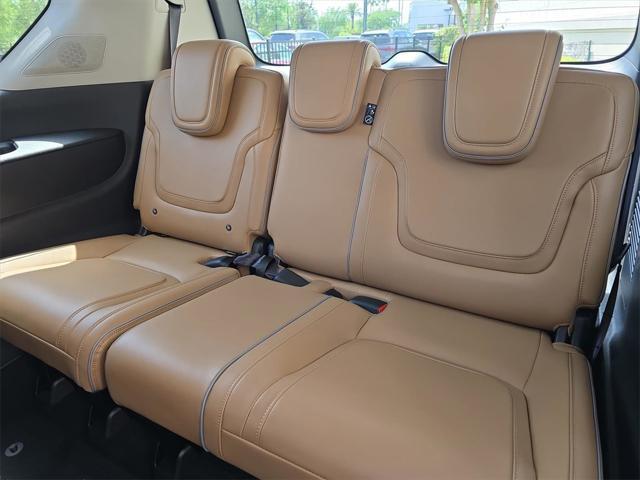 new 2025 INFINITI QX80 car, priced at $91,999