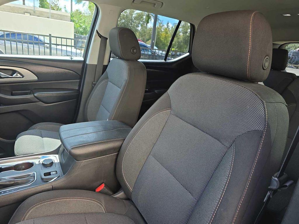 used 2018 Chevrolet Traverse car, priced at $7,900