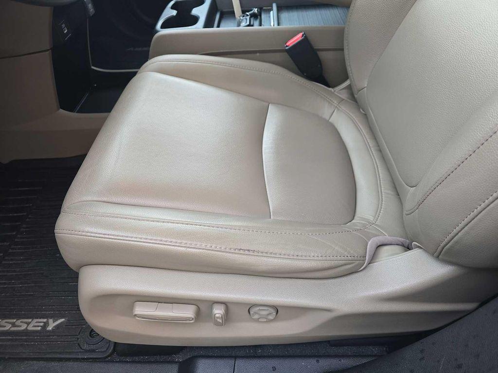 used 2022 Honda Odyssey car, priced at $25,900