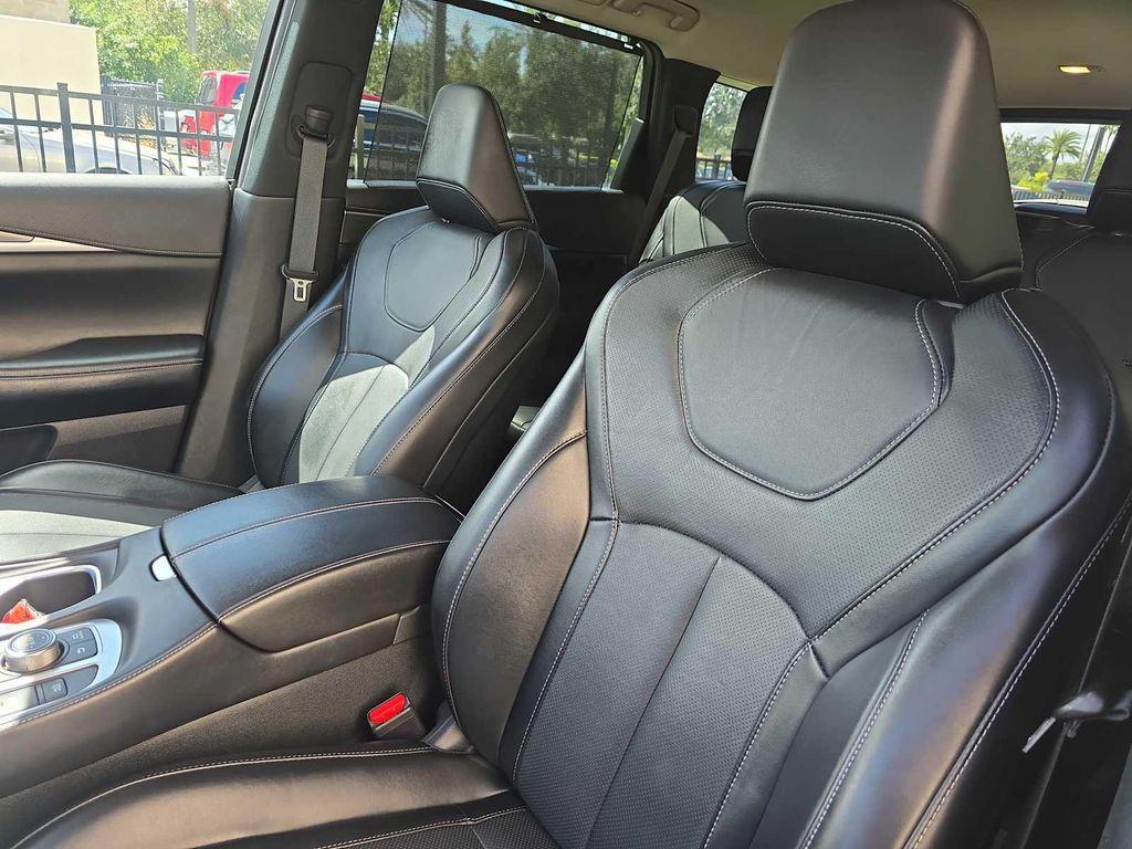used 2024 INFINITI QX60 car, priced at $38,900