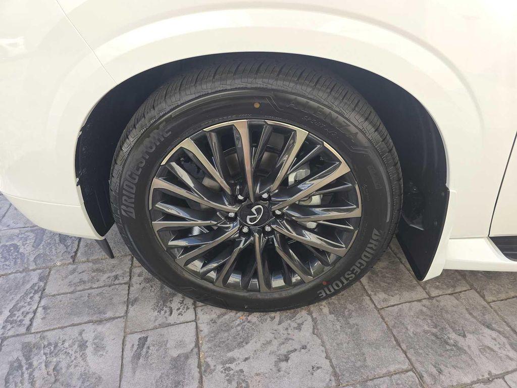new 2026 INFINITI QX80 car, priced at $109,860