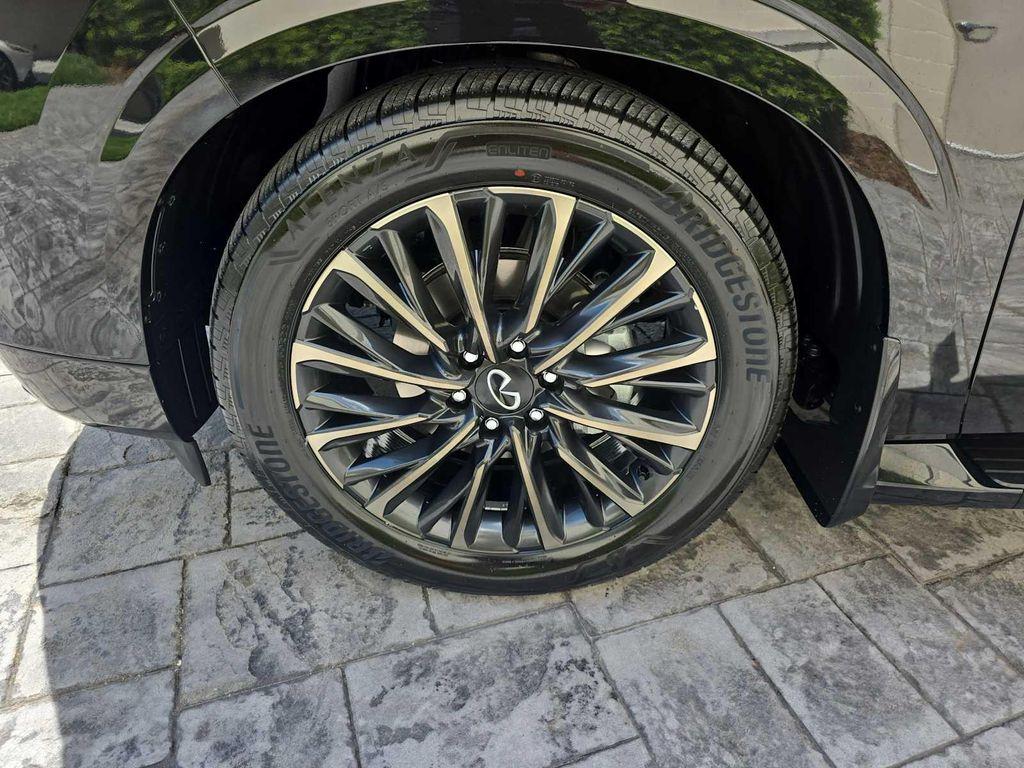 new 2026 INFINITI QX80 car, priced at $112,040