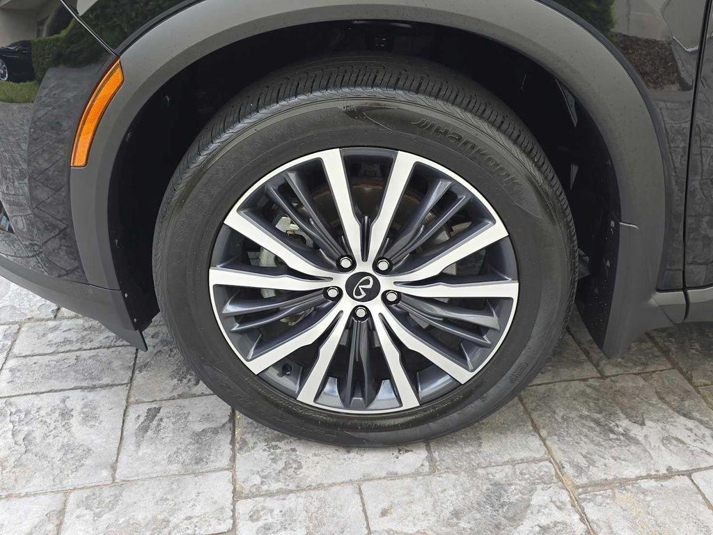 used 2025 INFINITI QX60 car, priced at $46,700