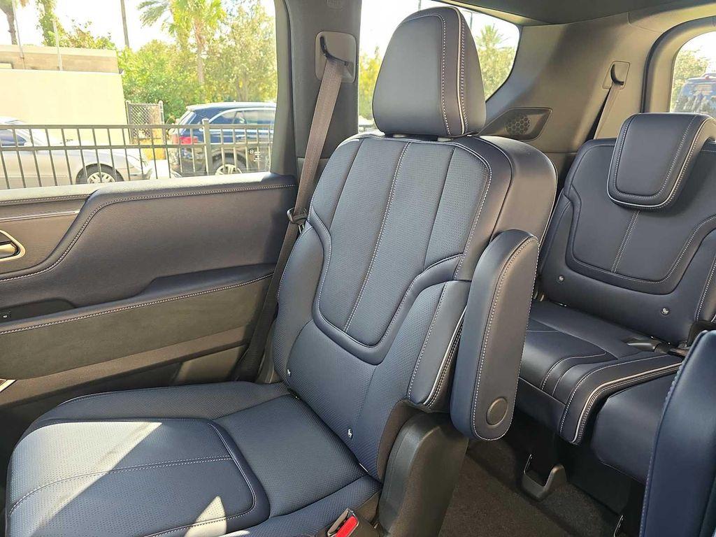 new 2026 INFINITI QX80 car, priced at $106,525