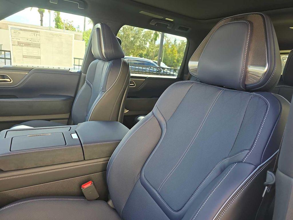 new 2026 INFINITI QX80 car, priced at $106,525