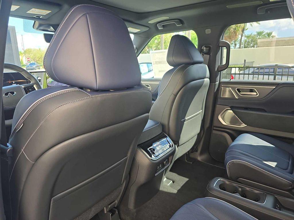 new 2026 INFINITI QX80 car, priced at $106,525