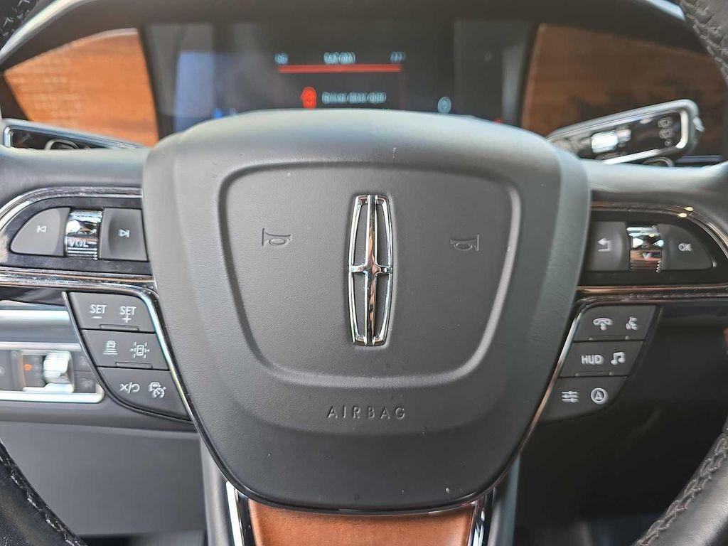 used 2022 Lincoln Navigator car, priced at $56,700