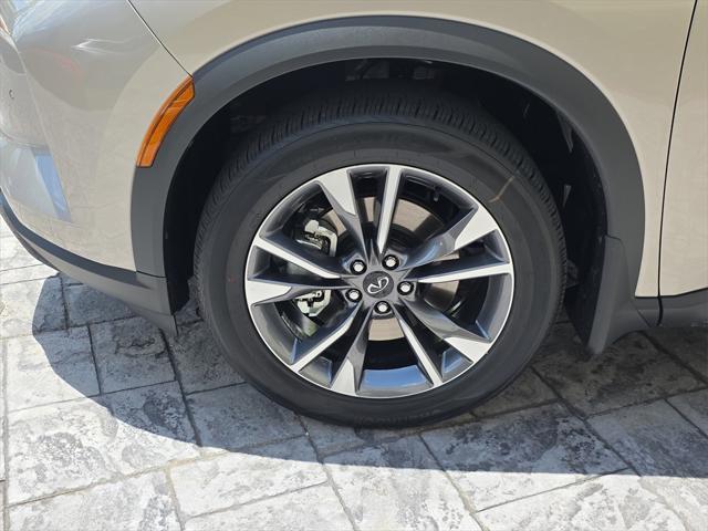 new 2025 INFINITI QX60 car, priced at $58,194