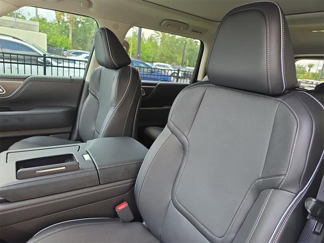 new 2025 INFINITI QX80 car, priced at $92,100
