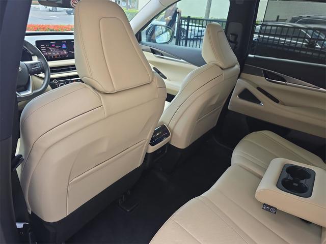 used 2025 INFINITI QX60 car, priced at $47,850