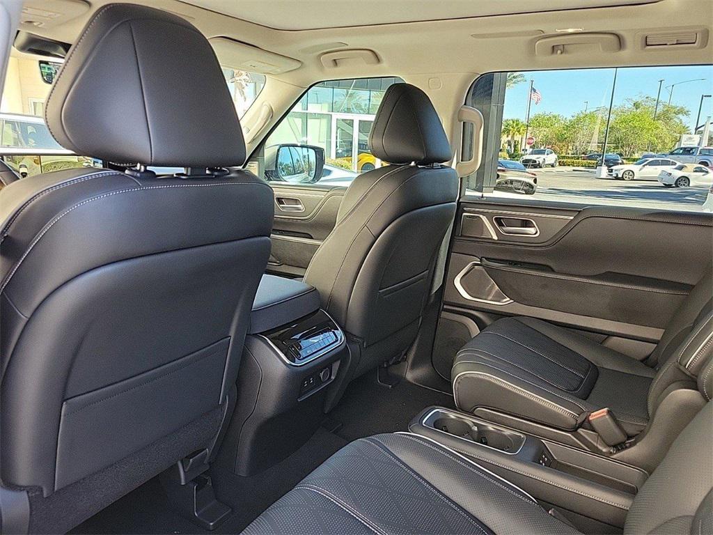 new 2025 INFINITI QX80 car, priced at $101,800