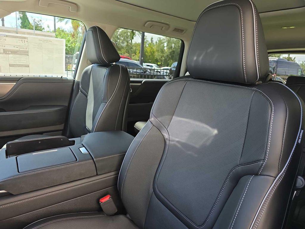 new 2026 INFINITI QX80 car, priced at $94,567