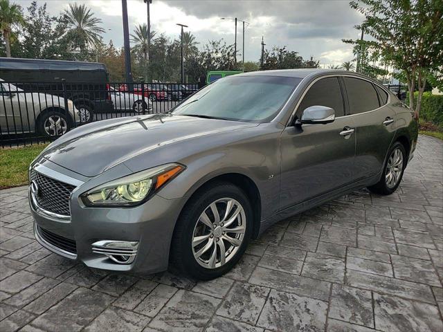 used 2015 INFINITI Q70 car, priced at $15,900