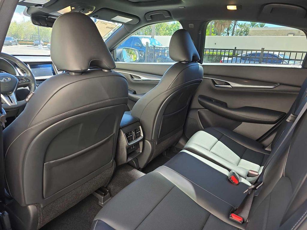 used 2024 INFINITI QX55 car, priced at $35,900