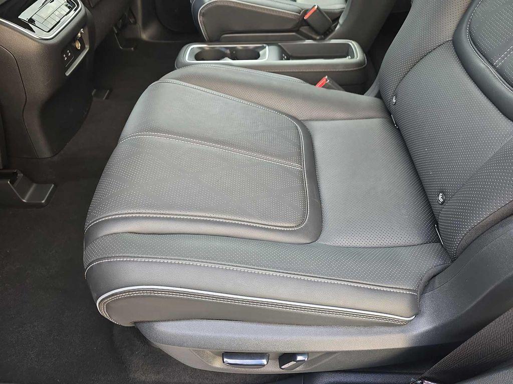 used 2025 INFINITI QX80 car, priced at $79,750