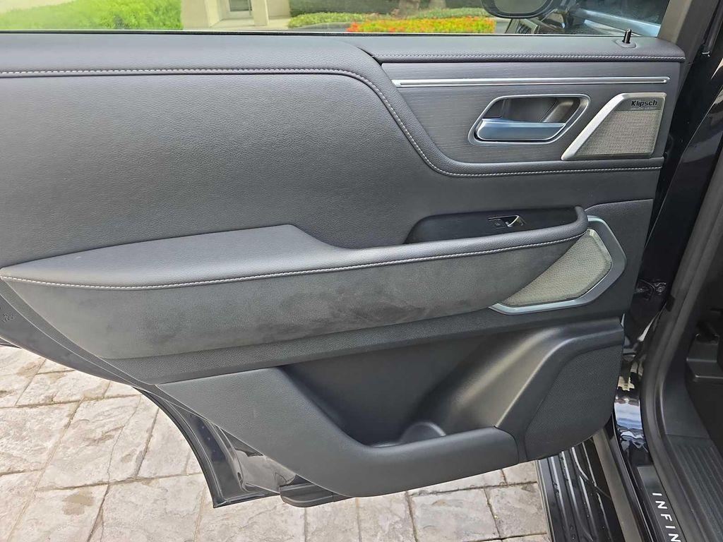 used 2025 INFINITI QX80 car, priced at $79,750