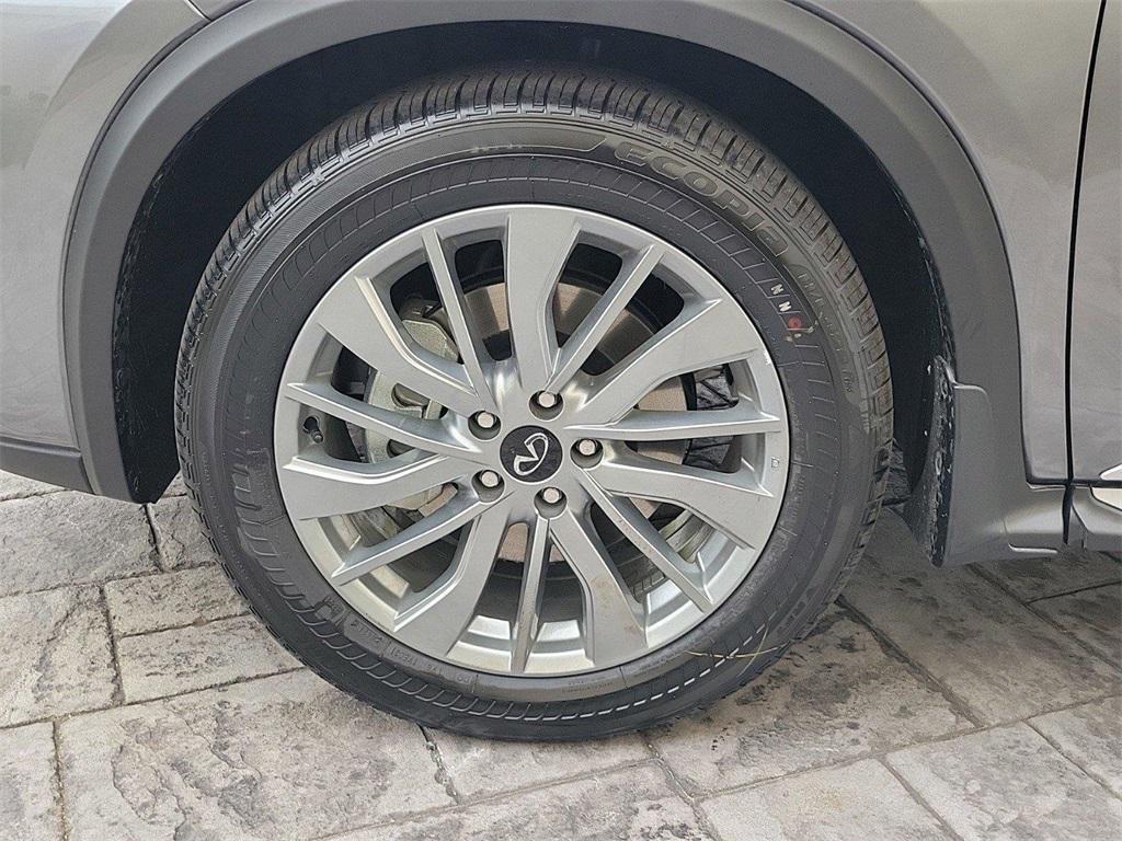 new 2025 INFINITI QX50 car, priced at $48,272