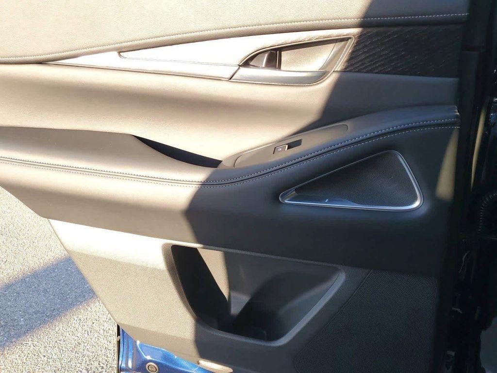 new 2025 INFINITI QX60 car, priced at $52,000