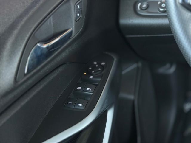 used 2024 Chevrolet Trax car, priced at $18,995