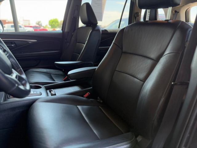 used 2022 Honda Pilot car, priced at $25,995