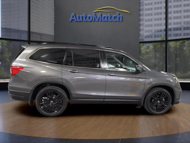 used 2022 Honda Pilot car, priced at $25,995