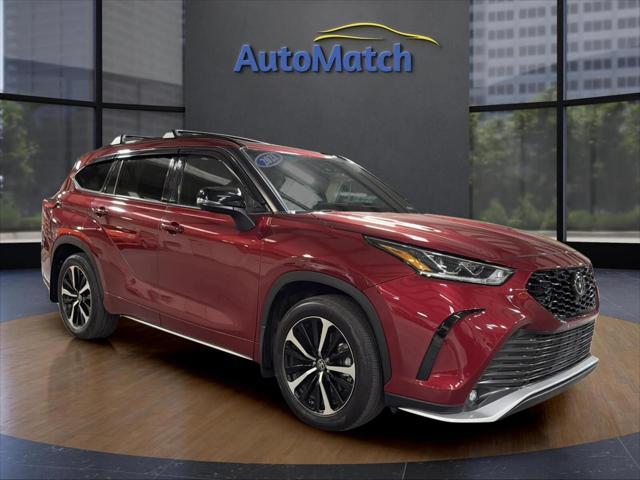 used 2021 Toyota Highlander car, priced at $34,995