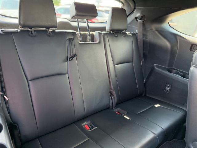 used 2021 Toyota Highlander car, priced at $34,995