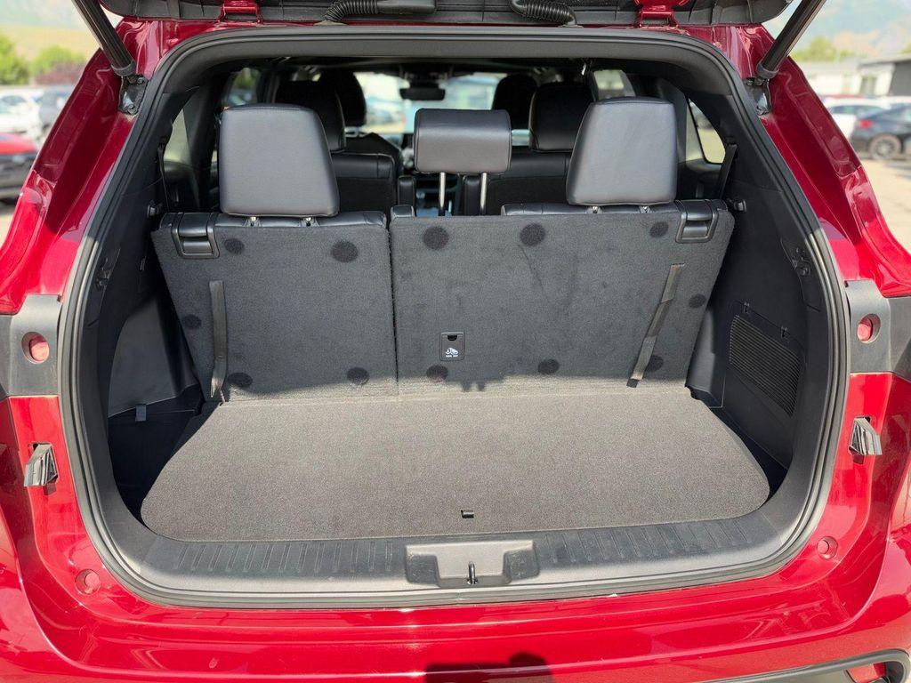 used 2021 Toyota Highlander car, priced at $31,995