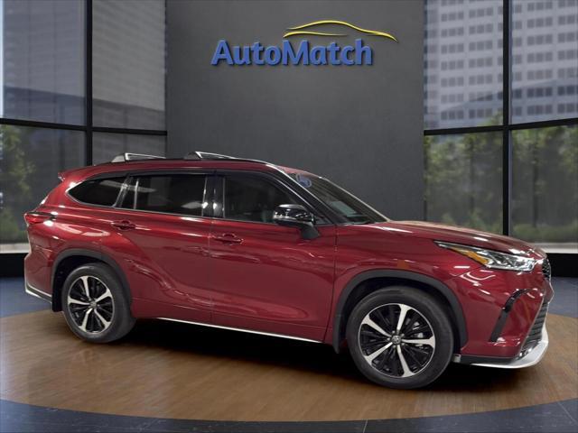 used 2021 Toyota Highlander car, priced at $34,995