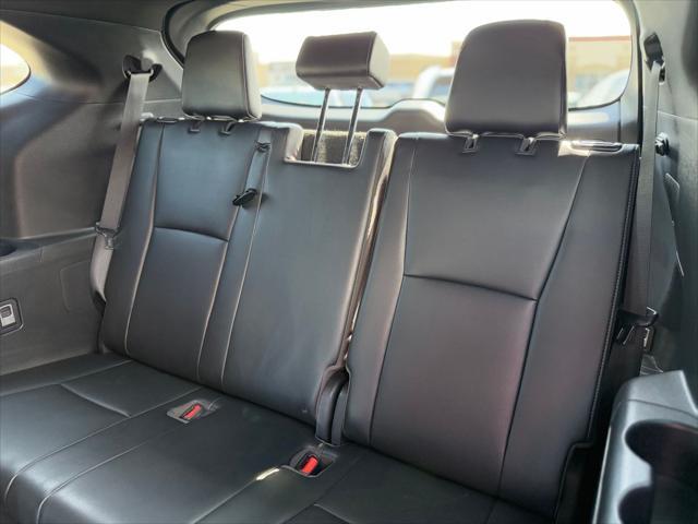 used 2021 Toyota Highlander car, priced at $34,995