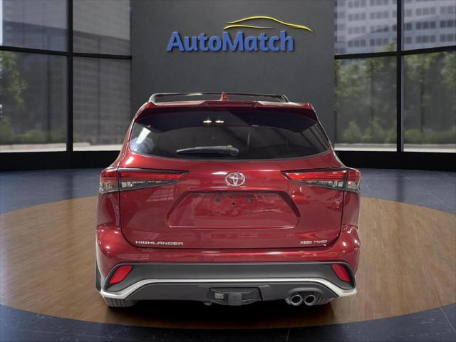 used 2021 Toyota Highlander car, priced at $34,995