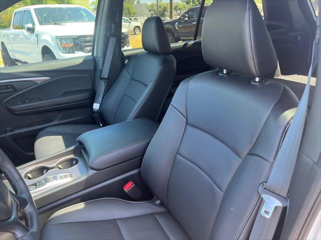 used 2025 Honda Passport car, priced at $30,995