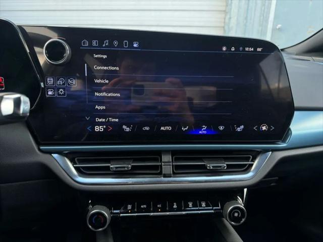 used 2024 Chevrolet Equinox EV car, priced at $27,995