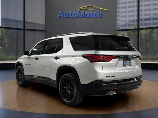 used 2022 Chevrolet Traverse car, priced at $27,995