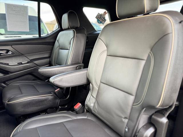 used 2022 Chevrolet Traverse car, priced at $27,995