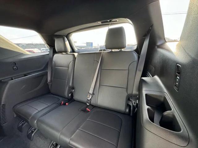 used 2022 Chevrolet Traverse car, priced at $28,995