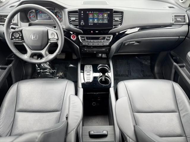 used 2022 Honda Pilot car, priced at $27,995