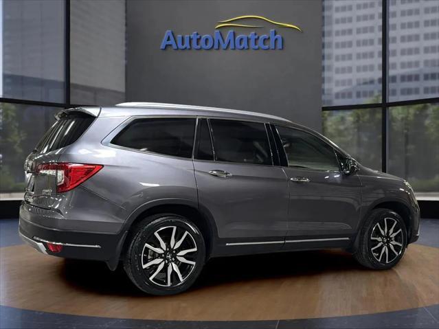 used 2022 Honda Pilot car, priced at $27,995