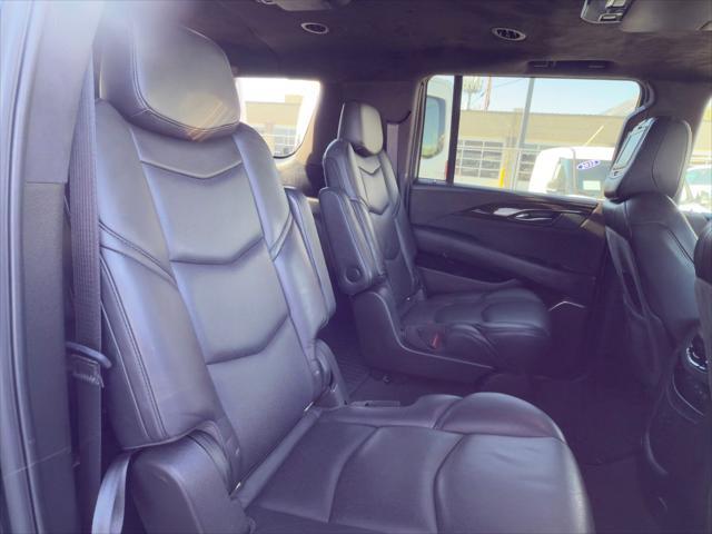used 2019 Cadillac Escalade ESV car, priced at $38,995