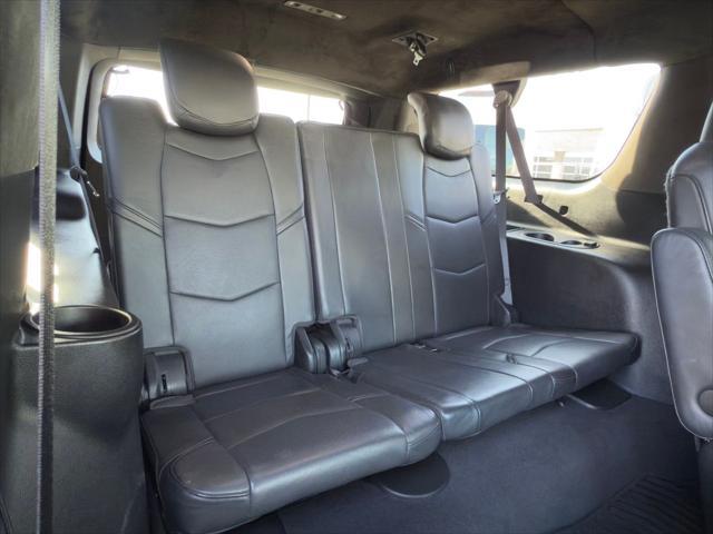 used 2019 Cadillac Escalade ESV car, priced at $38,995