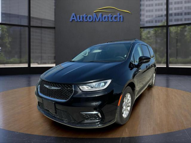 used 2022 Chrysler Pacifica car, priced at $19,995