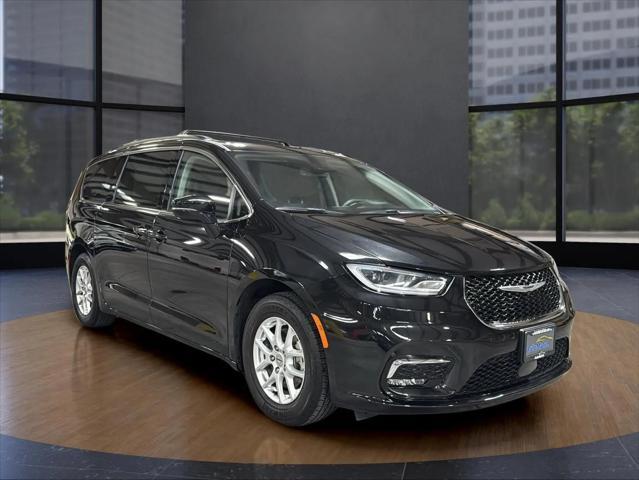 used 2022 Chrysler Pacifica car, priced at $19,995