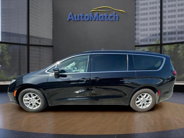 used 2022 Chrysler Pacifica car, priced at $19,995