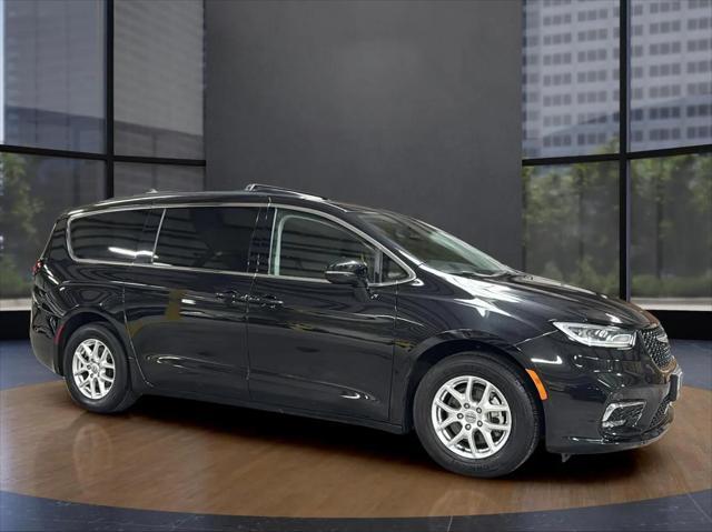 used 2022 Chrysler Pacifica car, priced at $19,995