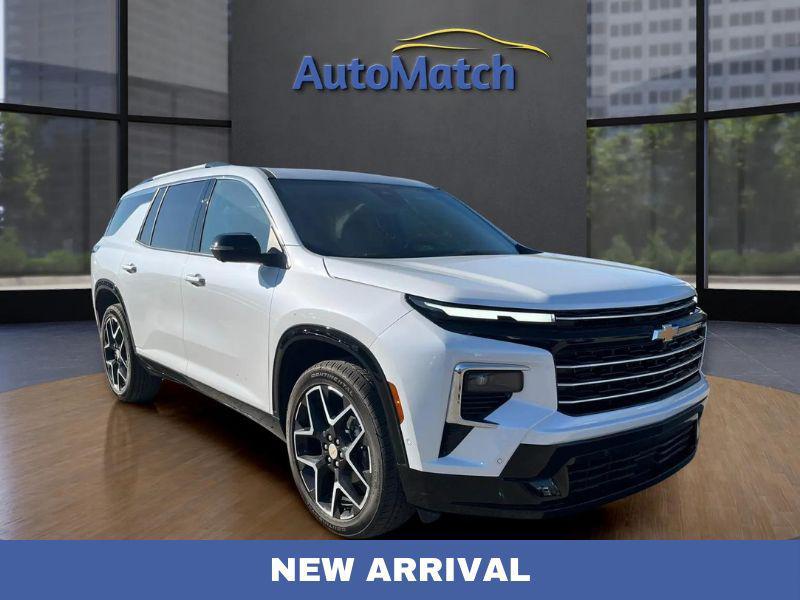 used 2025 Chevrolet Traverse car