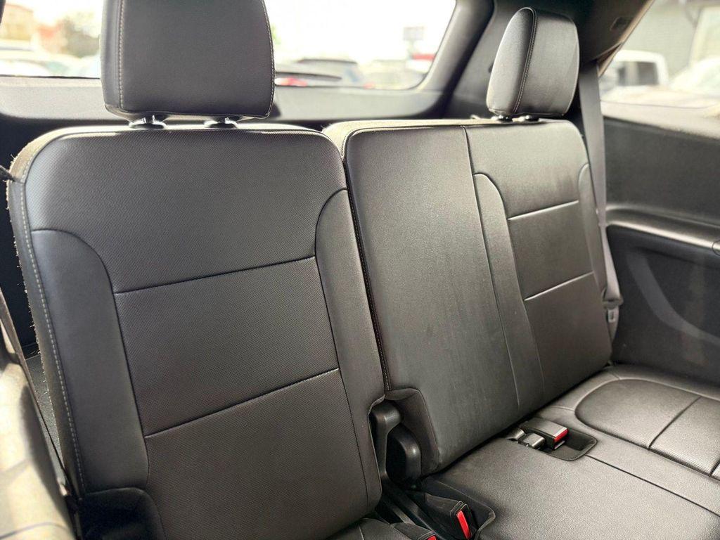 used 2023 Chevrolet Traverse car, priced at $32,995